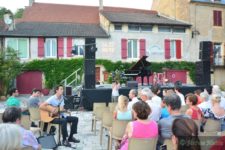 hut_8174